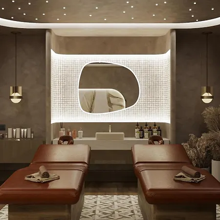 Elite World Hotel 5*