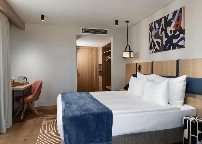 Elite World Hotell 5*
